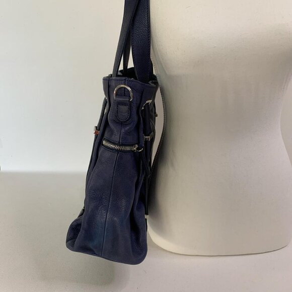 Stylish **Miah** navy blue leather - Picture 4 of 8